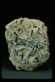 Kyanite-bearing schist (NMNH R3752)::10953779