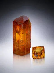 Imperial topaz rough with gemstone (NMNH 116879 and G3401)::15324914