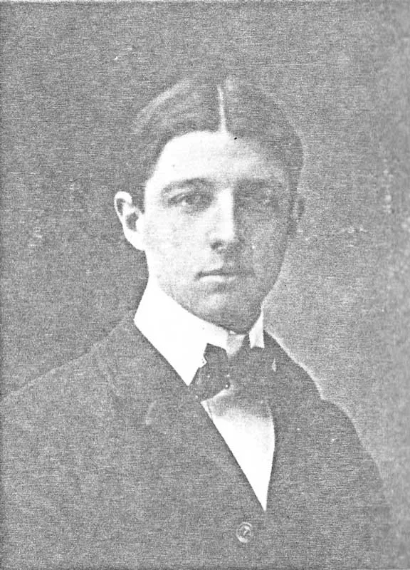 Family photo of Joseph Cushman in 1901, the year he began his studies at Harvard