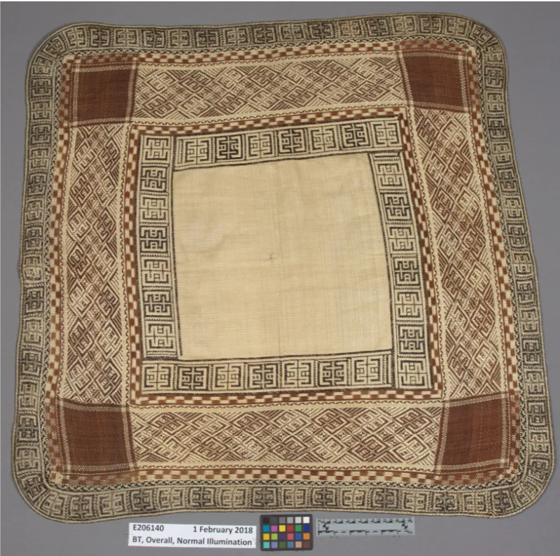 Square plaited mat 