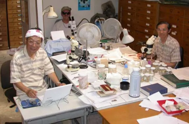Rafael Lemaitre in the lab with colleagues