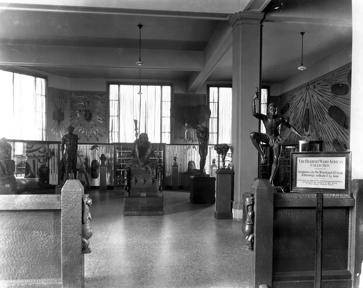 A photograph of the Ward exhibition (c. 1922), Smithsonian's National Museum